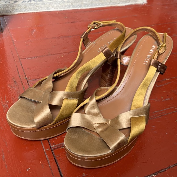 Nine West strappy high heels. - Picture 7 of 7